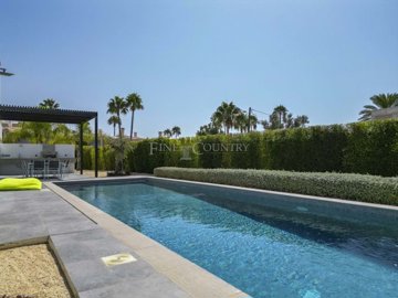 2104-355426-b952a8cbdbc2fd66601ce91bb265b9cce