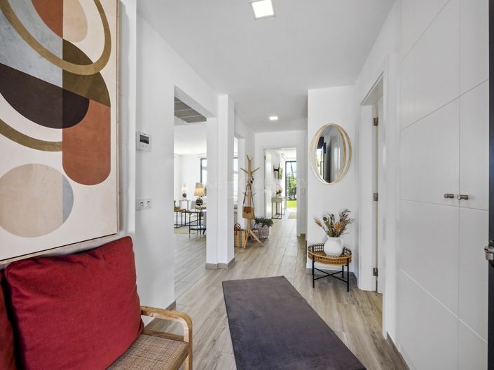 Image No.15-4 Bed Property for sale