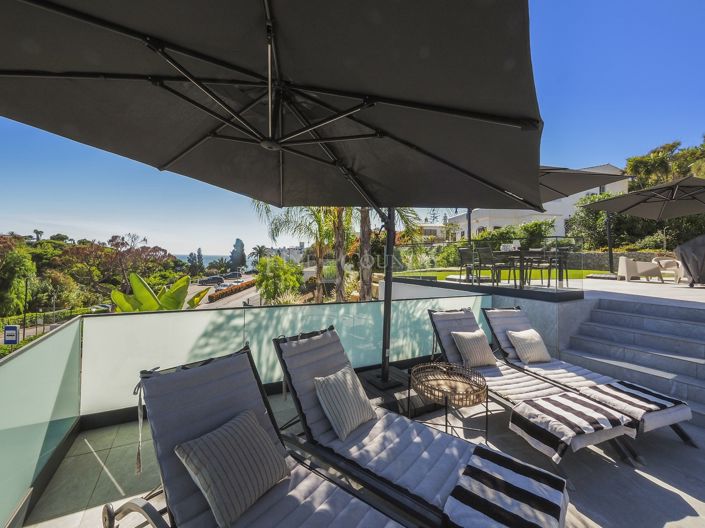 Image No.48-4 Bed Property for sale