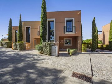 2104-359460-b952a8cbdbc2fd66601ce91bb265b9cce