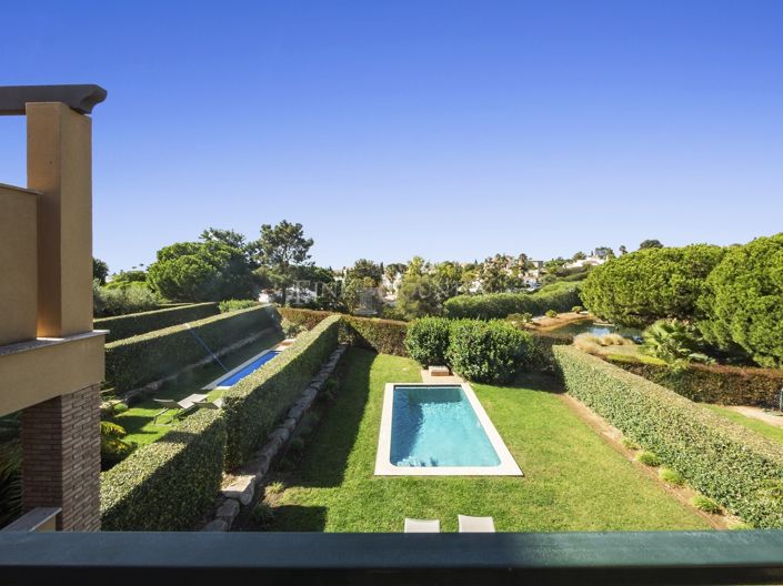 Image No.17-2 Bed Townhouse for sale