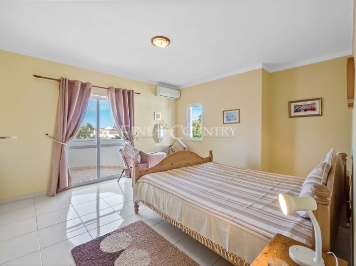 Image No.6-4 Bed Villa for sale