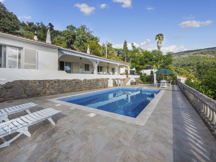 Image No.31-3 Bed Property for sale