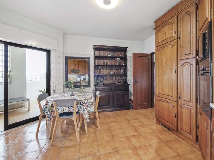 Image No.11-3 Bed Apartment for sale