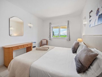 2104-364058-b952a8cbdbc2fd66601ce91bb265b9cce