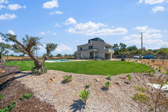 Image No.34-6 Bed Property for sale