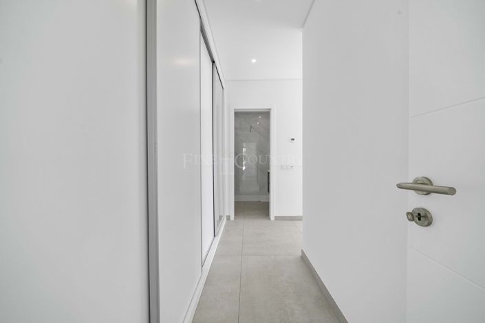 Image No.25-4 Bed Villa for sale