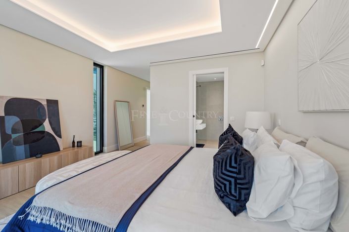 Image No.20-4 Bed Villa for sale