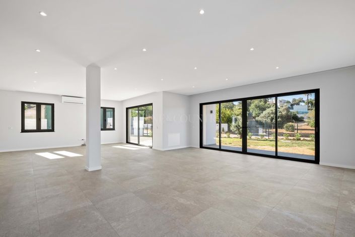 Image No.38-4 Bed Villa for sale