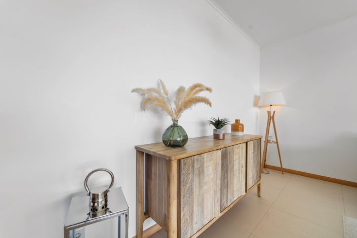 Image No.11-1 Bed Apartment for sale