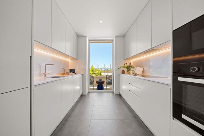 Image No.10-2 Bed Apartment for sale