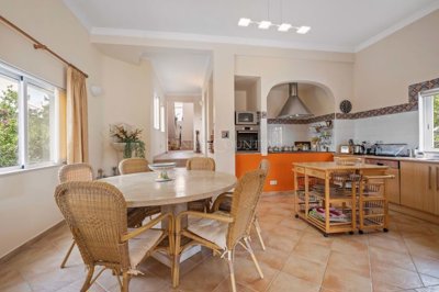 2104-358475-b952a8cbdbc2fd66601ce91bb265b9cce