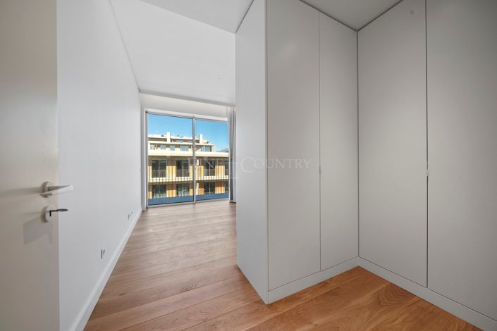 Image No.22-2 Bed Apartment for sale