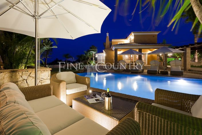 Image No.57-4 Bed Property for sale