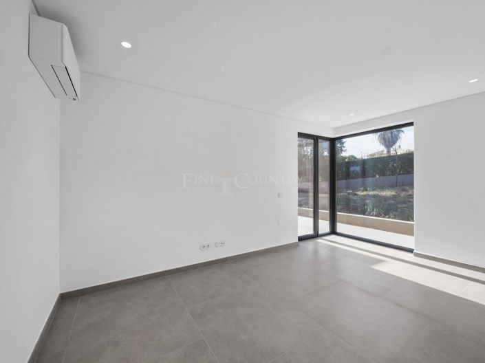 Image No.17-4 Bed Villa for sale