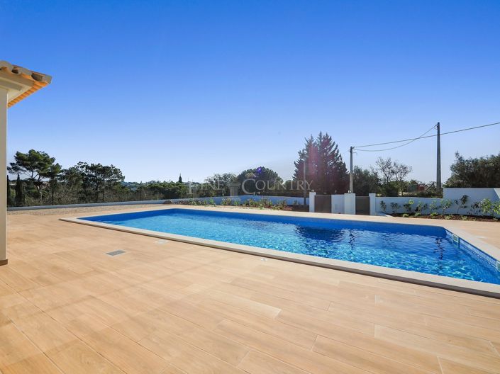 Image No.36-4 Bed Property for sale