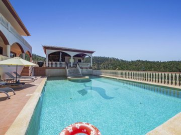 2104-352827-b952a8cbdbc2fd66601ce91bb265b9cce