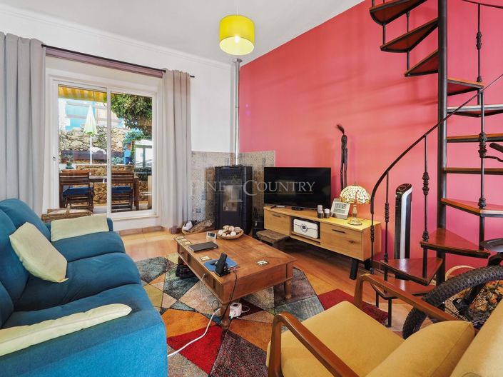 Image No.6-2 Bed Townhouse for sale