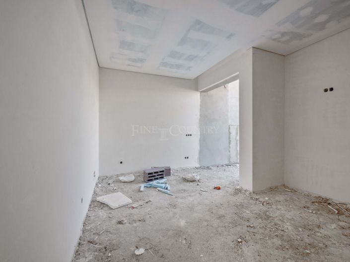 Image No.15-4 Bed Townhouse for sale