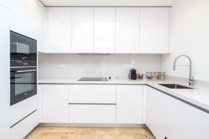 Image No.9-4 Bed Villa for sale