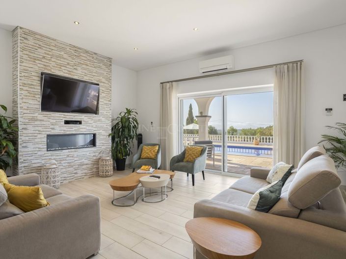 Image No.8-6 Bed Villa for sale