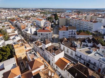 2104-239556-b952a8cbdbc2fd66601ce91bb265b9cce