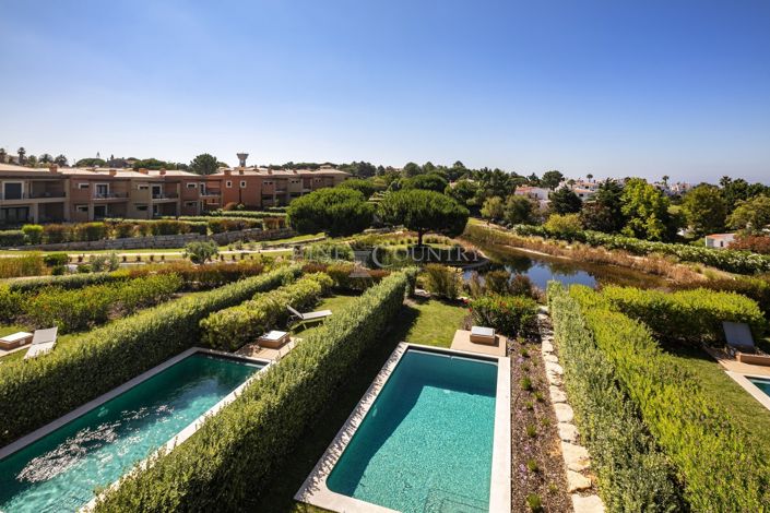 Image No.18-2 Bed Property for sale