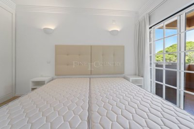 2104-354161-b952a8cbdbc2fd66601ce91bb265b9cce