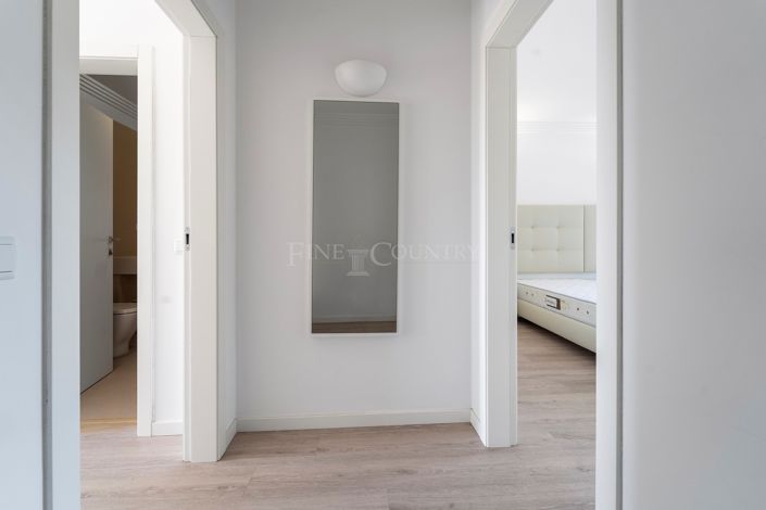 Image No.18-2 Bed Townhouse for sale