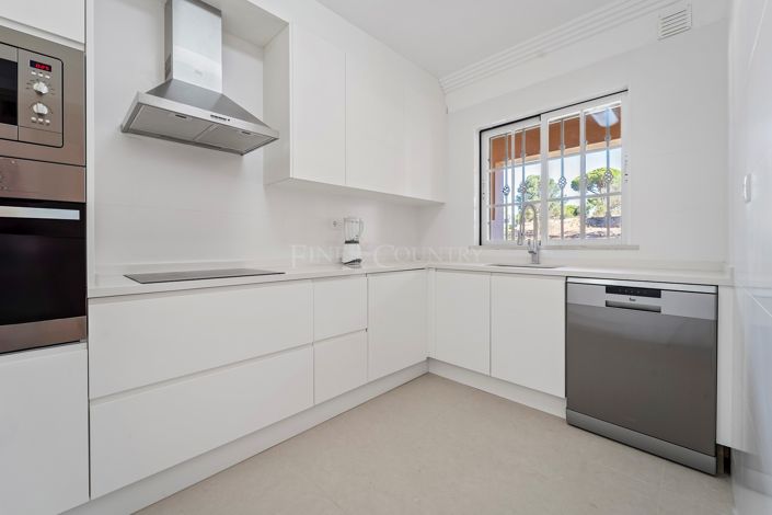 Image No.32-2 Bed Townhouse for sale