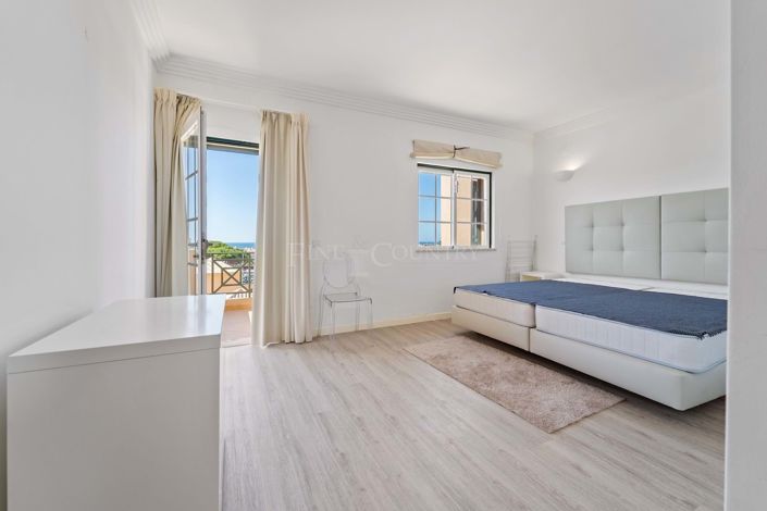 Image No.36-2 Bed Townhouse for sale