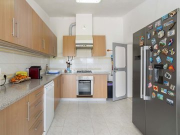 2104-368784-b952a8cbdbc2fd66601ce91bb265b9cce