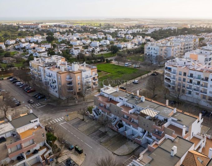 Image No.36-3 Bed Townhouse for sale