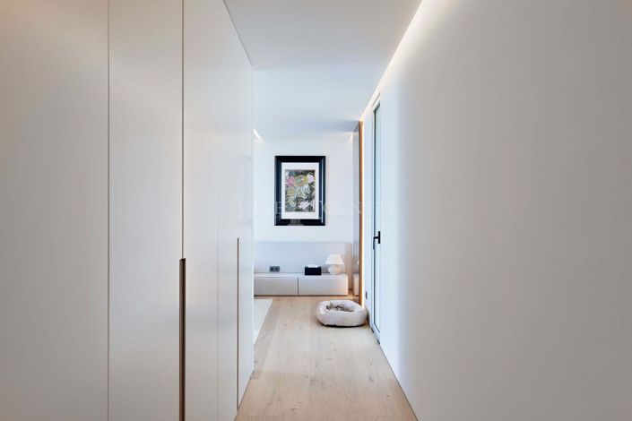 Image No.47-3 Bed Property for sale