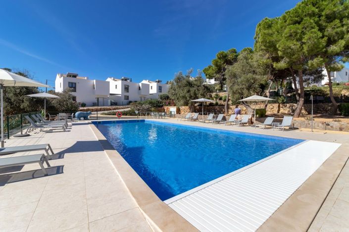 Image No.30-3 Bed Property for sale