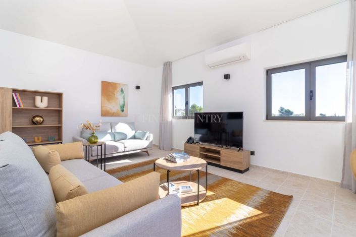 Image No.7-3 Bed Property for sale