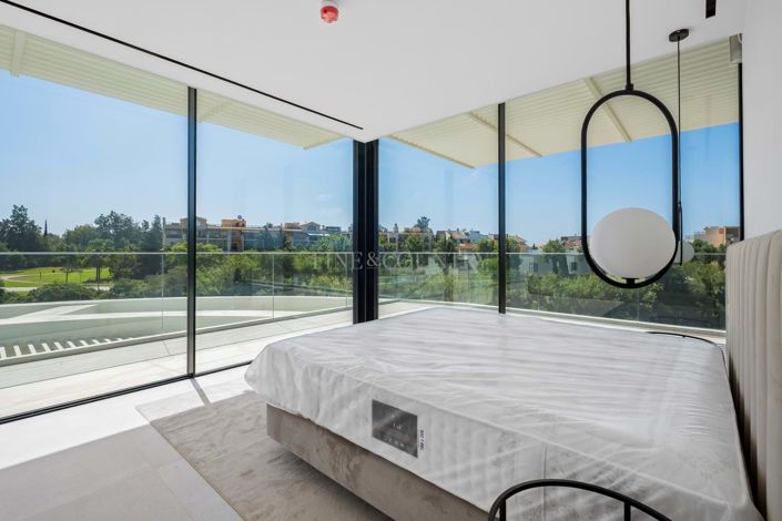 Image No.18-3 Bed Apartment for sale