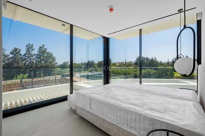 Image No.19-3 Bed Apartment for sale