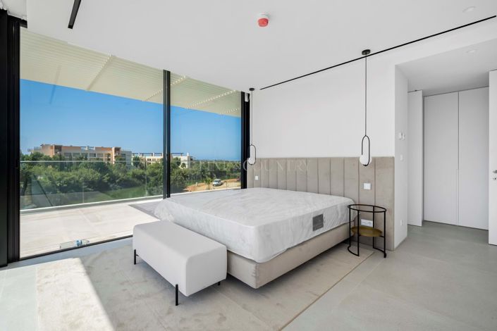 Image No.20-3 Bed Apartment for sale