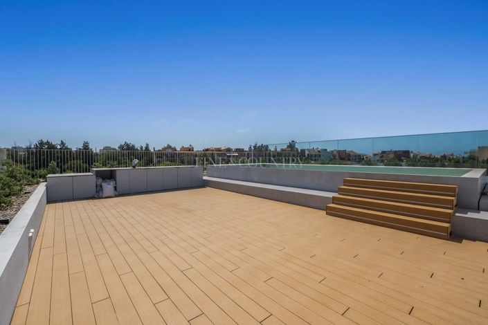 Image No.27-3 Bed Apartment for sale