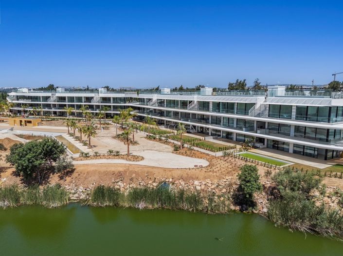 Image No.40-3 Bed Apartment for sale