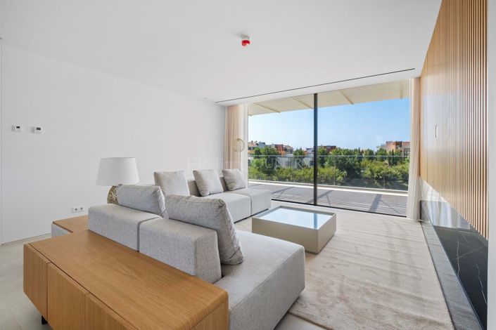 Image No.8-3 Bed Apartment for sale