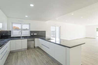 2104-350847-b952a8cbdbc2fd66601ce91bb265b9cce