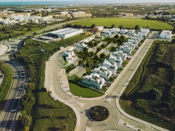 2104-213946-b952a8cbdbc2fd66601ce91bb265b9cce