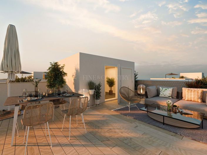 Image No.3-4 Bed Property for sale