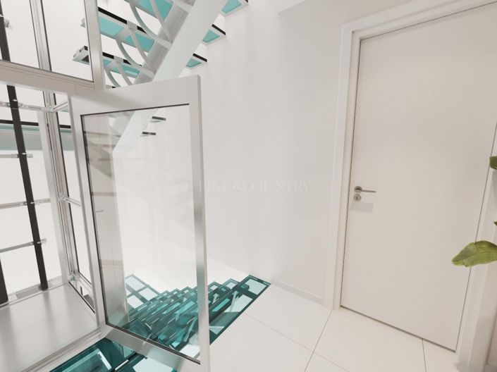 Image No.6-4 Bed Property for sale