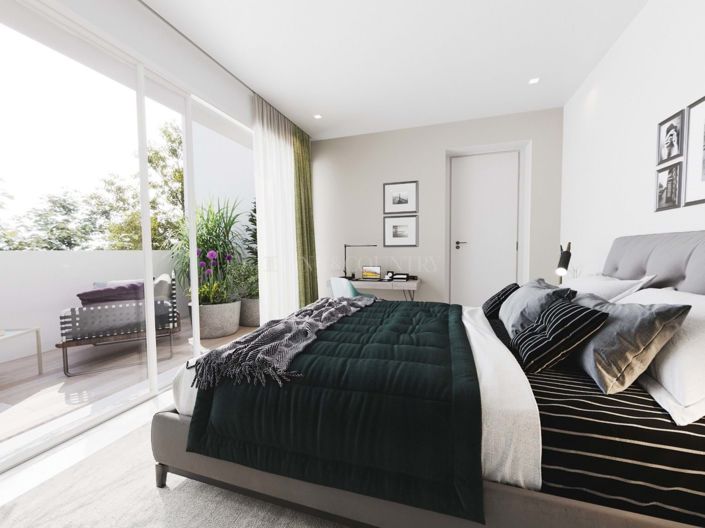 Image No.7-4 Bed Property for sale