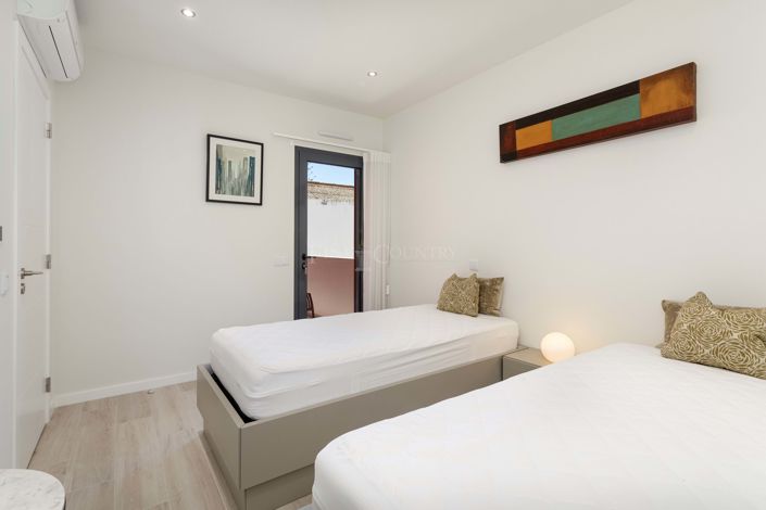 Image No.18-3 Bed Penthouse for sale