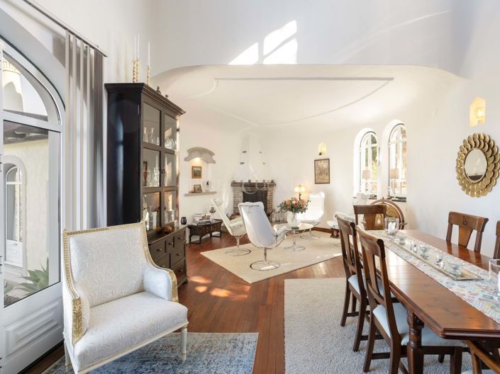 Image No.2-4 Bed Villa for sale