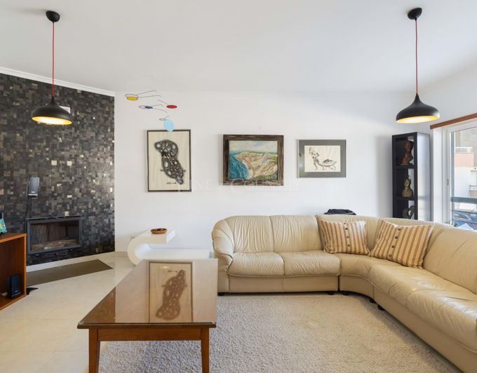 Image No.2-3 Bed Townhouse for sale